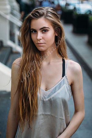 Рокси, метро Щукинская