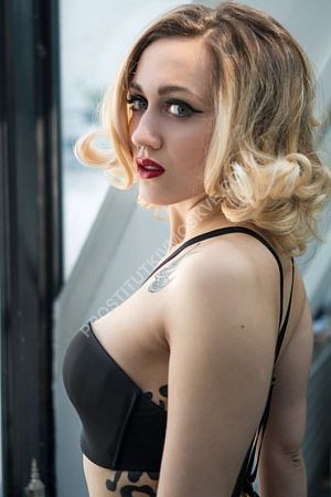 Юля, метро Алма-Атинская