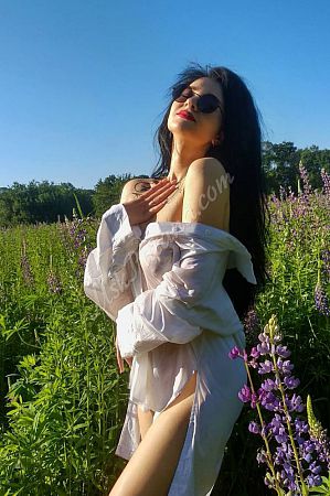 нина, метро Авиамоторная