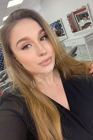 Аглая, метро Пионерская