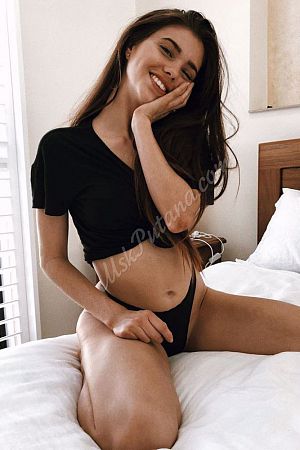 Кира, метро Новопеределкино