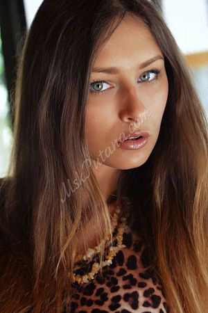 Валентина, метро Коломенская