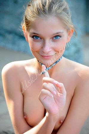 Юлия, метро Кожуховская