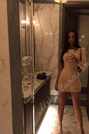 Карина, метро Динамо