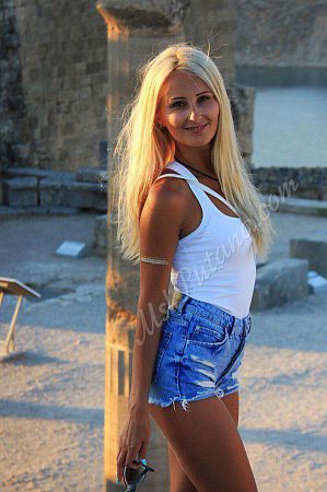 Анна, метро Новохохловская