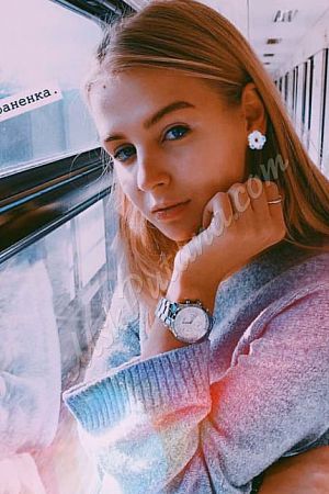 Анна, метро Ленинский проспект