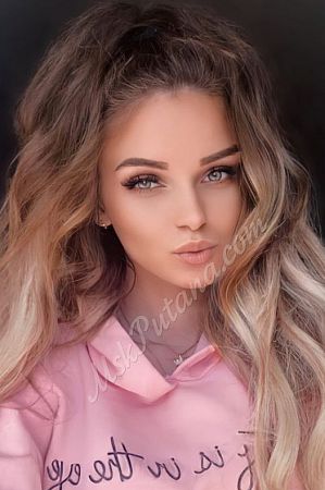 Анна, метро Кантемировская