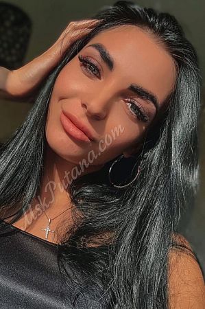 Лена, метро Коммунарка