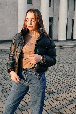 Анжелла, метро Улица 1905 года