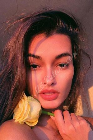 Анна, метро Новокузнецкая