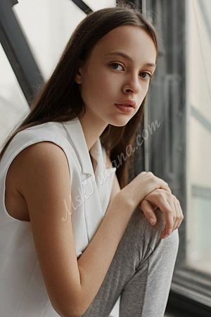 Катерина, метро Рассказовка