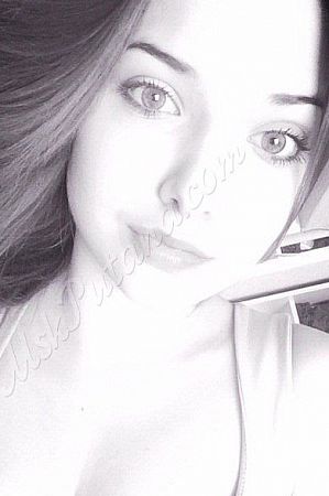 Анжелла, метро Улица Старокачаловская