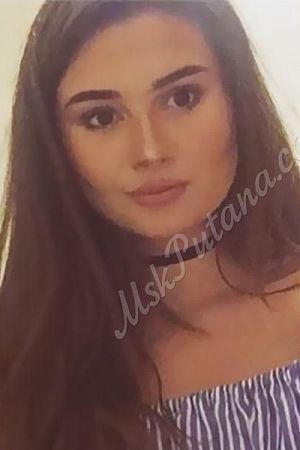 Лена, метро Чкаловская