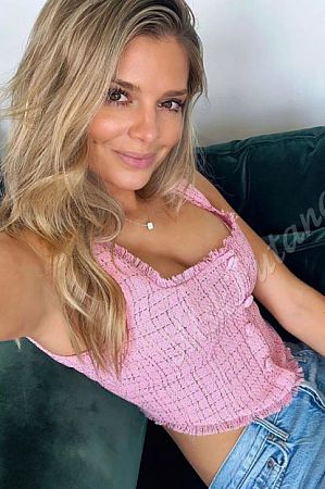 Катерина, метро Планерная