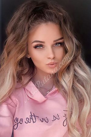 Лена, метро Рязанский проспект