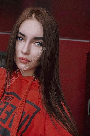 Анна, метро Бунинская аллея