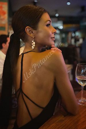 Катерина, метро Красносельская