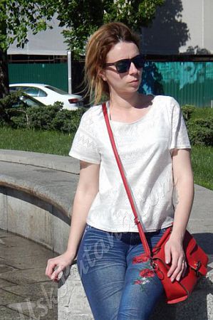 Анна, метро Марксистская