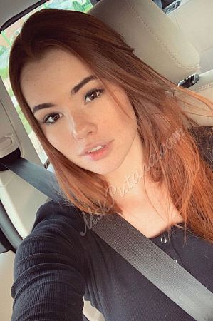 Лена, метро Добрынинская