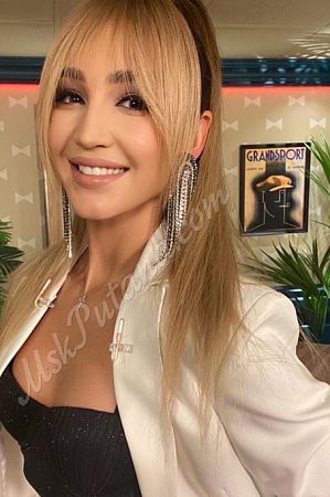 Лена, метро Студенческая