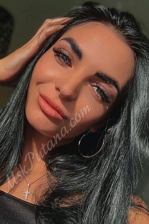 Катерина, метро Лесопарковая