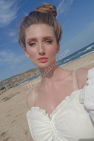 Анна, метро Библиотека имени Ленина