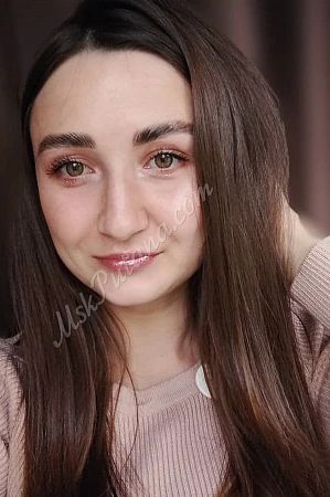 Лена, метро Новогиреево