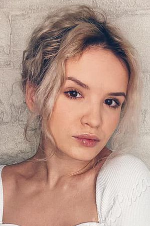 Анна, метро Измайловская