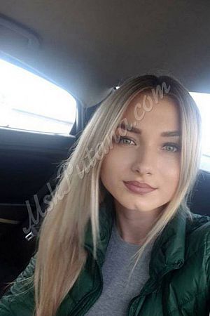 Даша, метро Комсомольская