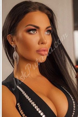 мария, метро Академическая