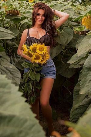 мария, метро Чеховская