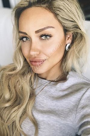 ОЛЯ, метро Киевская