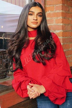 ОЛЯ, метро Маяковская