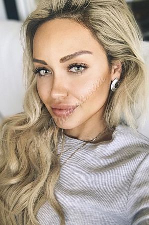 мария, метро Академическая