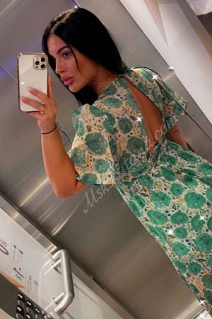 Анжелла, метро Арбатская