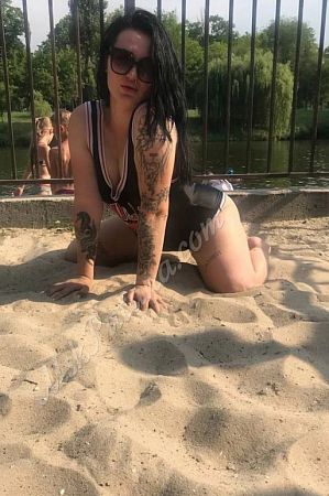 Анжелла, метро Октябрьская