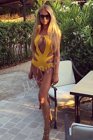 Мона, метро Марьино