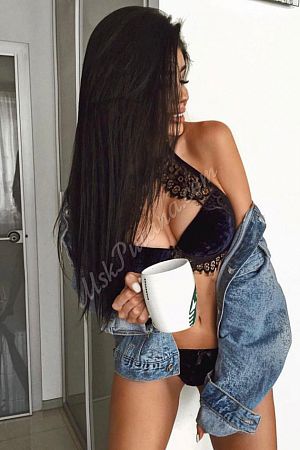 Мона, метро Спортивная