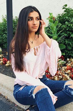 Мона, метро Хорошёво