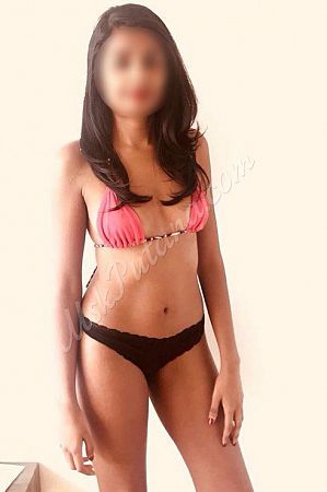 Милана, метро Каширская