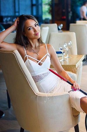 Таня, метро Ботанический сад