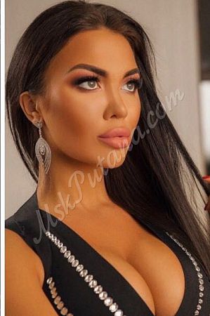 Маша, метро Павелецкая