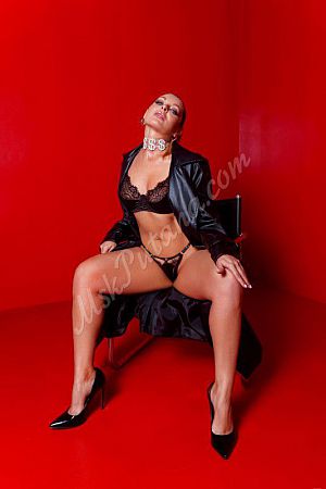 Джулия, метро Коньково